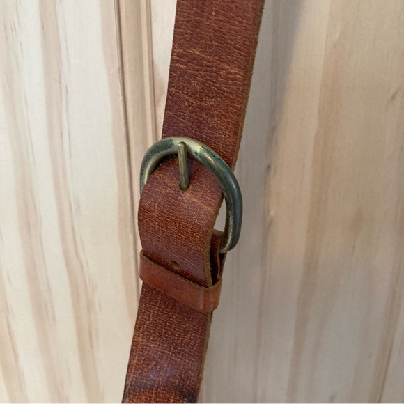 Beautiful leather bag. Handmade by artisan leather artist in south India. - Picture 2 of 16